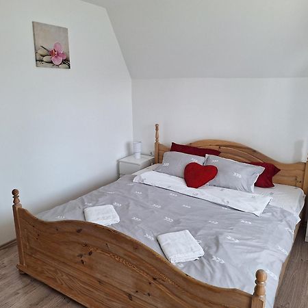 Nikolett Apartman Hajduszoboszlo Ngoại thất bức ảnh