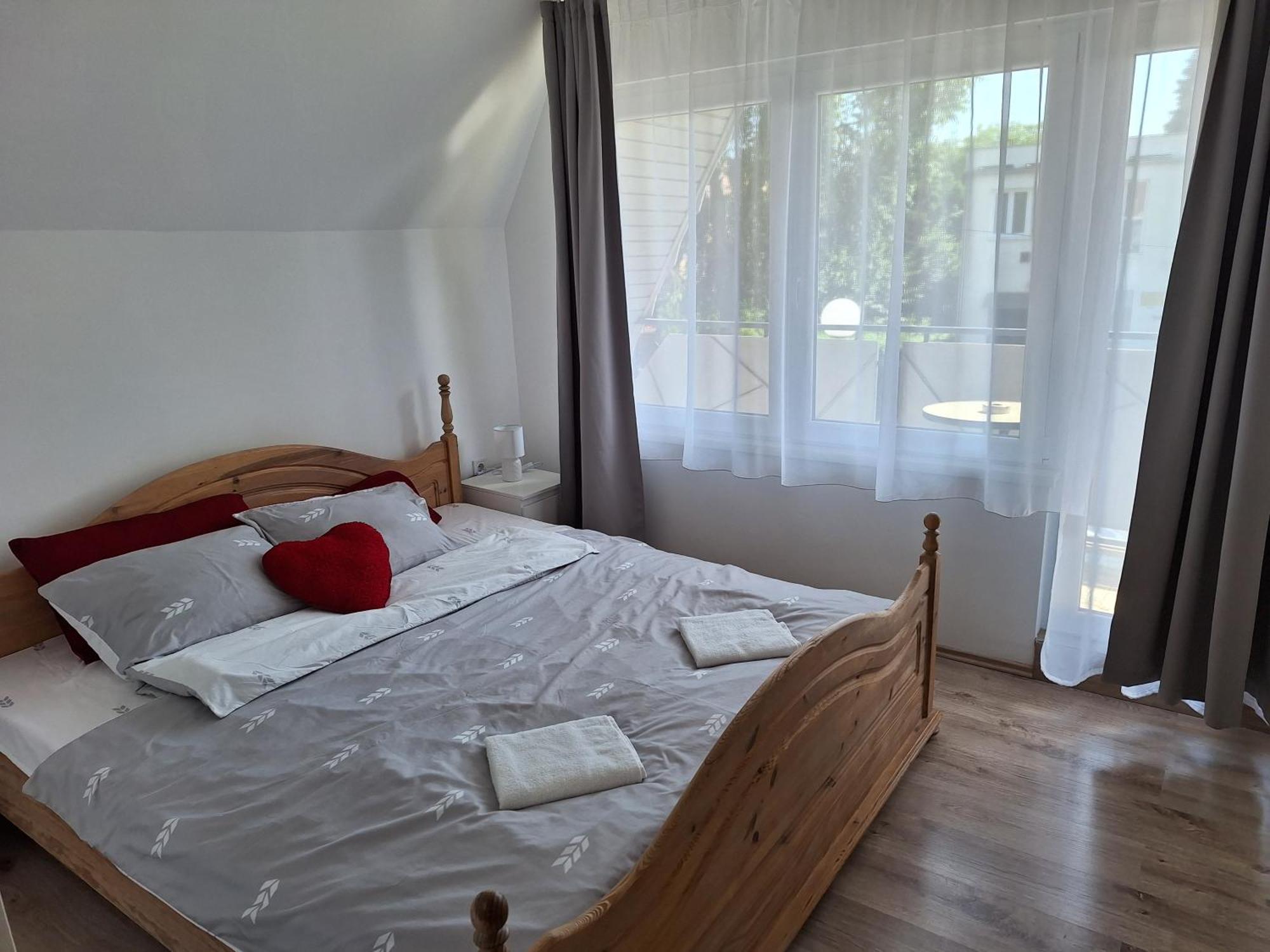 Nikolett Apartman Hajduszoboszlo Ngoại thất bức ảnh