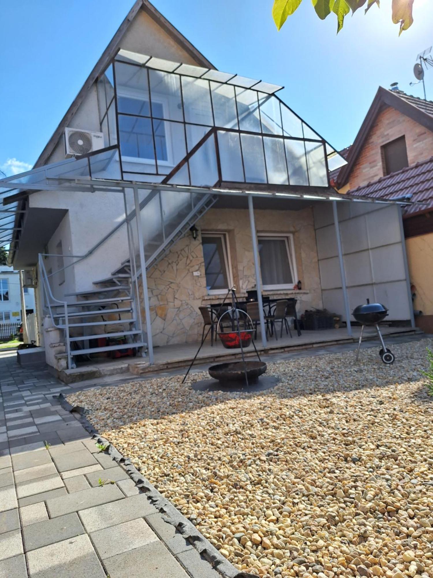 Nikolett Apartman Hajduszoboszlo Ngoại thất bức ảnh